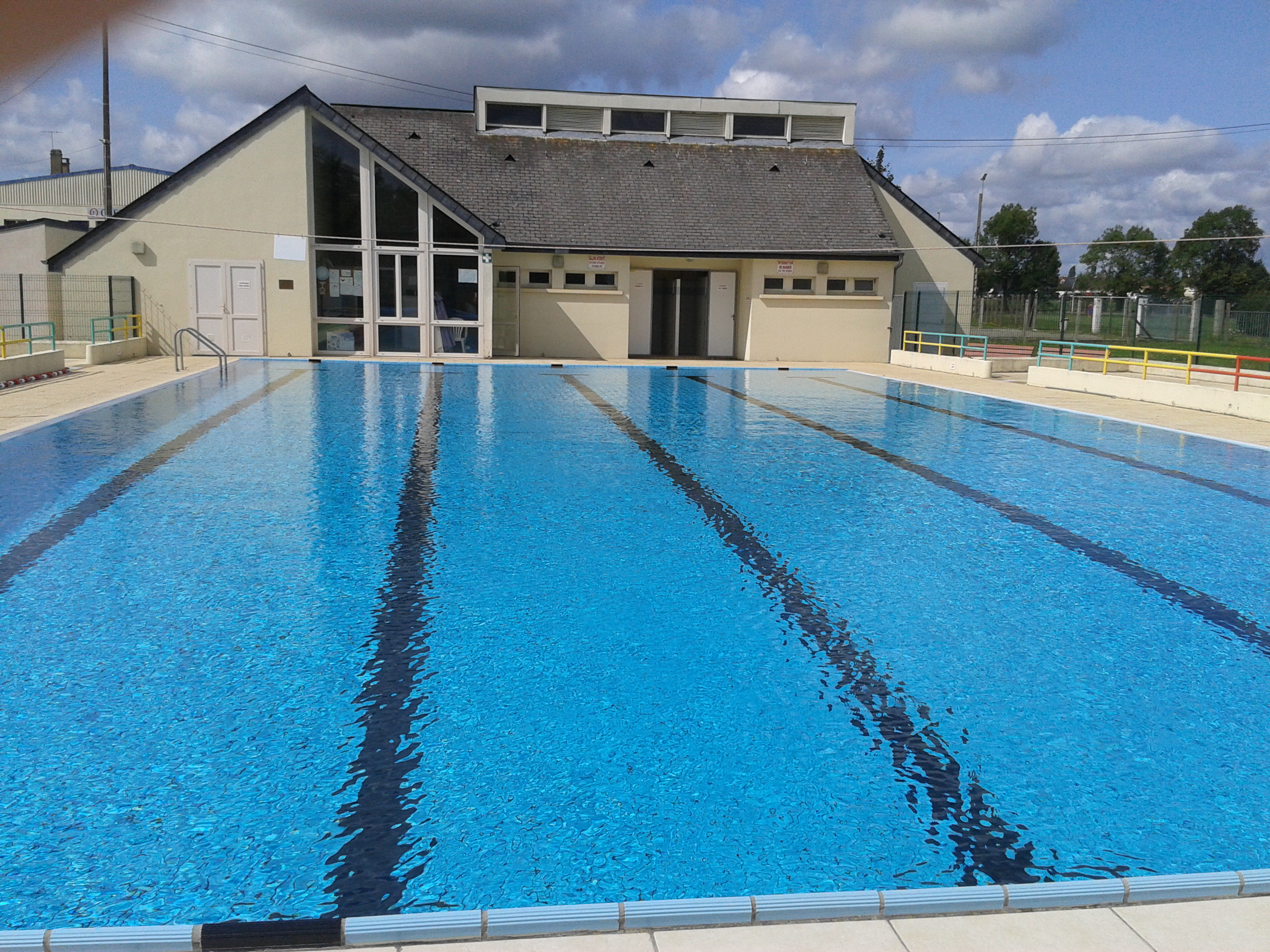 Piscine beaumont sur sarthe